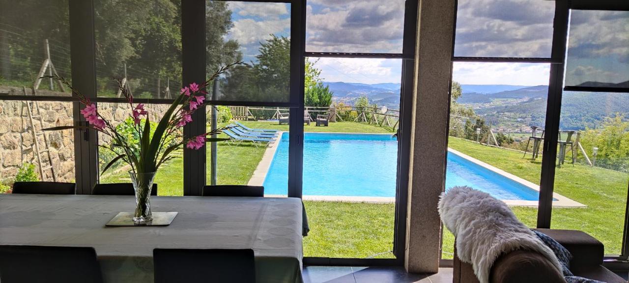 The Pool House Vila Longos Exterior foto
